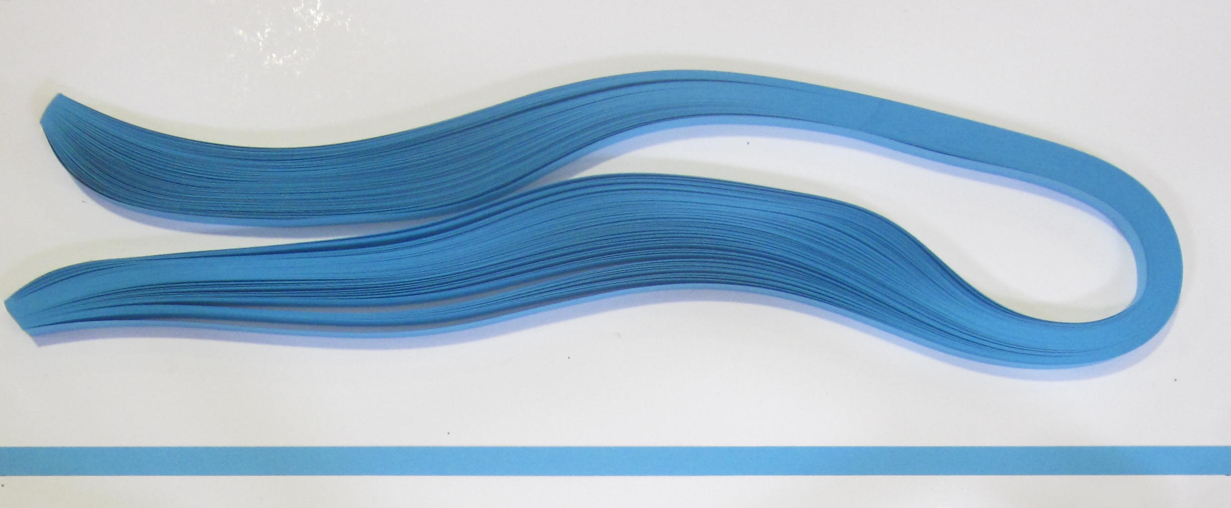 PAPEL QUILLING 304, 3MM. AZUL CIELO                